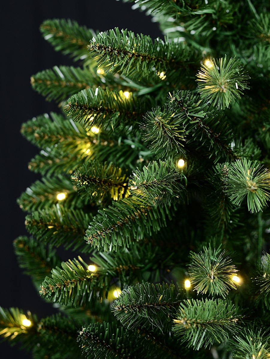 Pine Gorge Pre-lit Christmas Tree With 602 Tips & 250 Warm White Lights ...