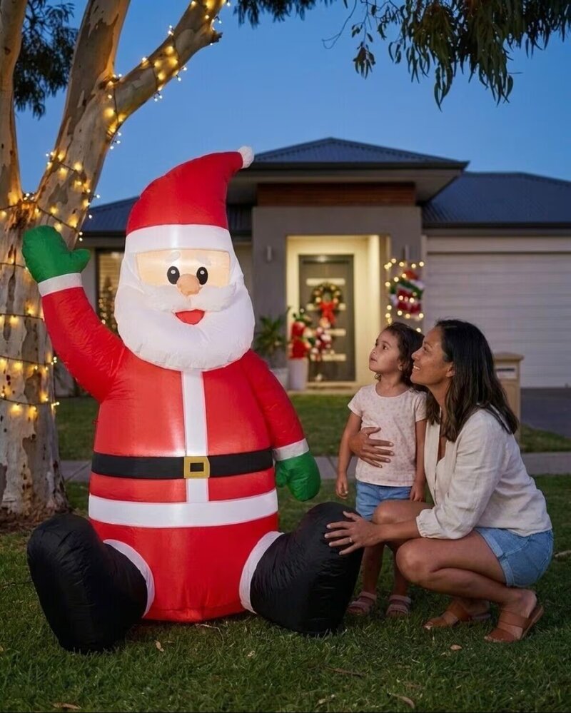 Large Decor & Inflatables