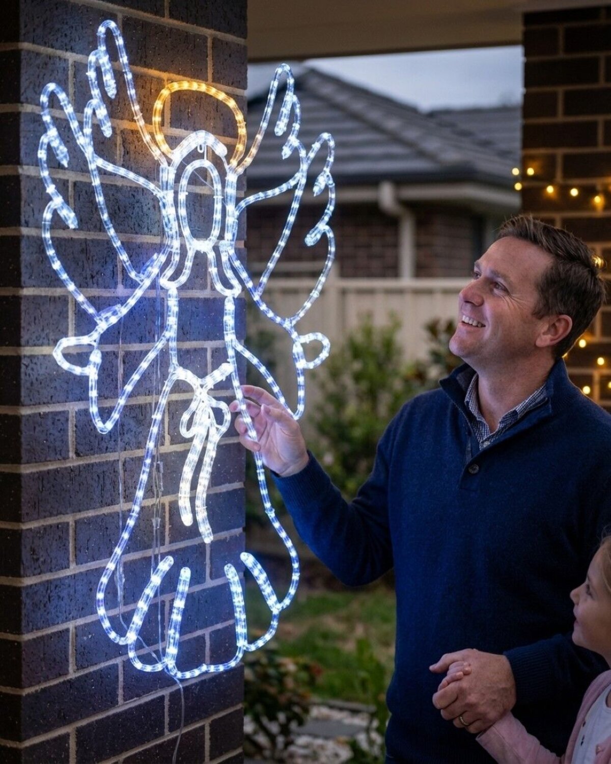 1.1m Dynamic Angel Of Bethlehem Outdoor Christmas LED Rope Light Display — image 3