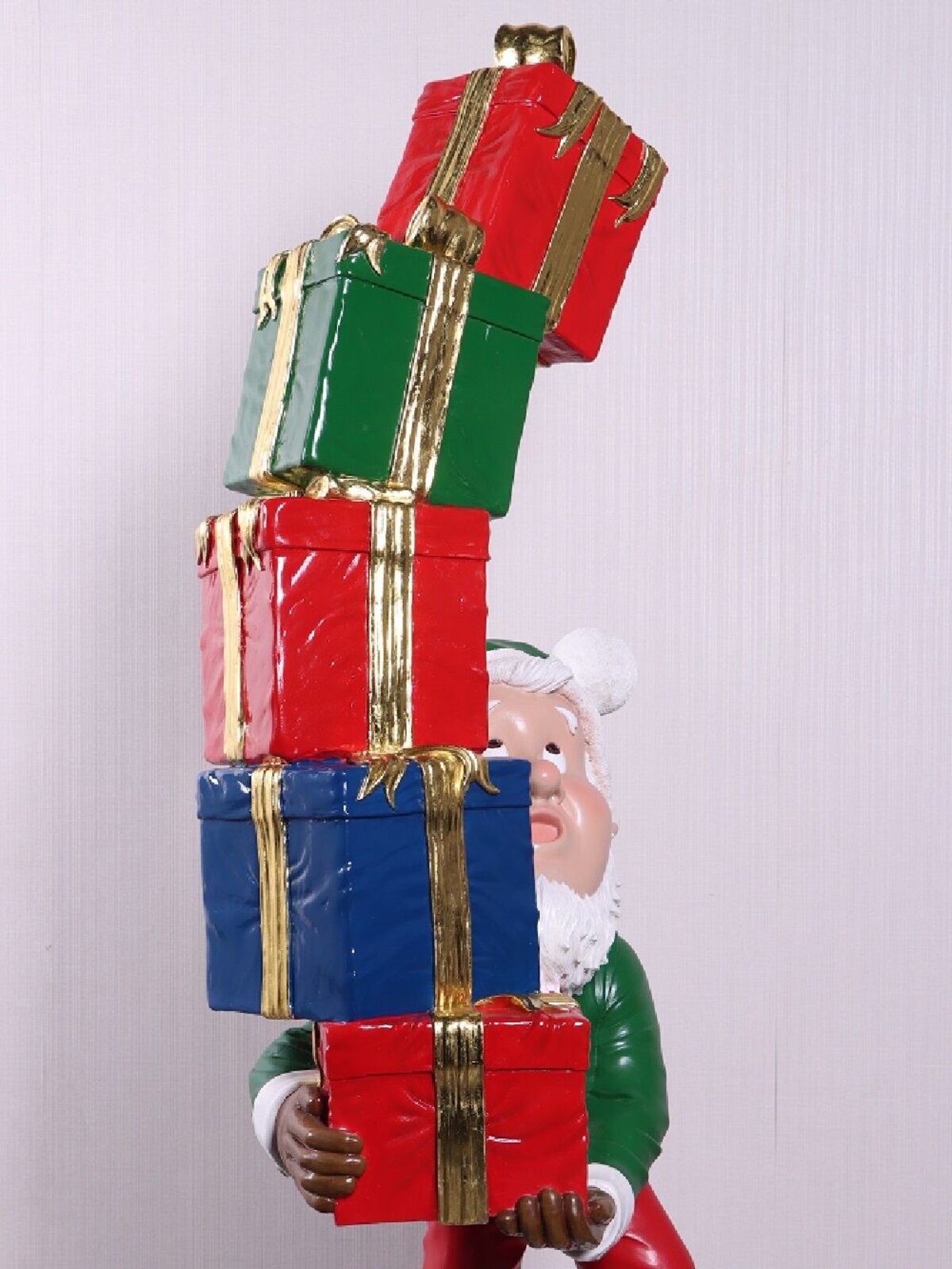 1.8m Elf Balancing A Precarious Gift Stack Life Size Resin Christmas Ornament — image 5