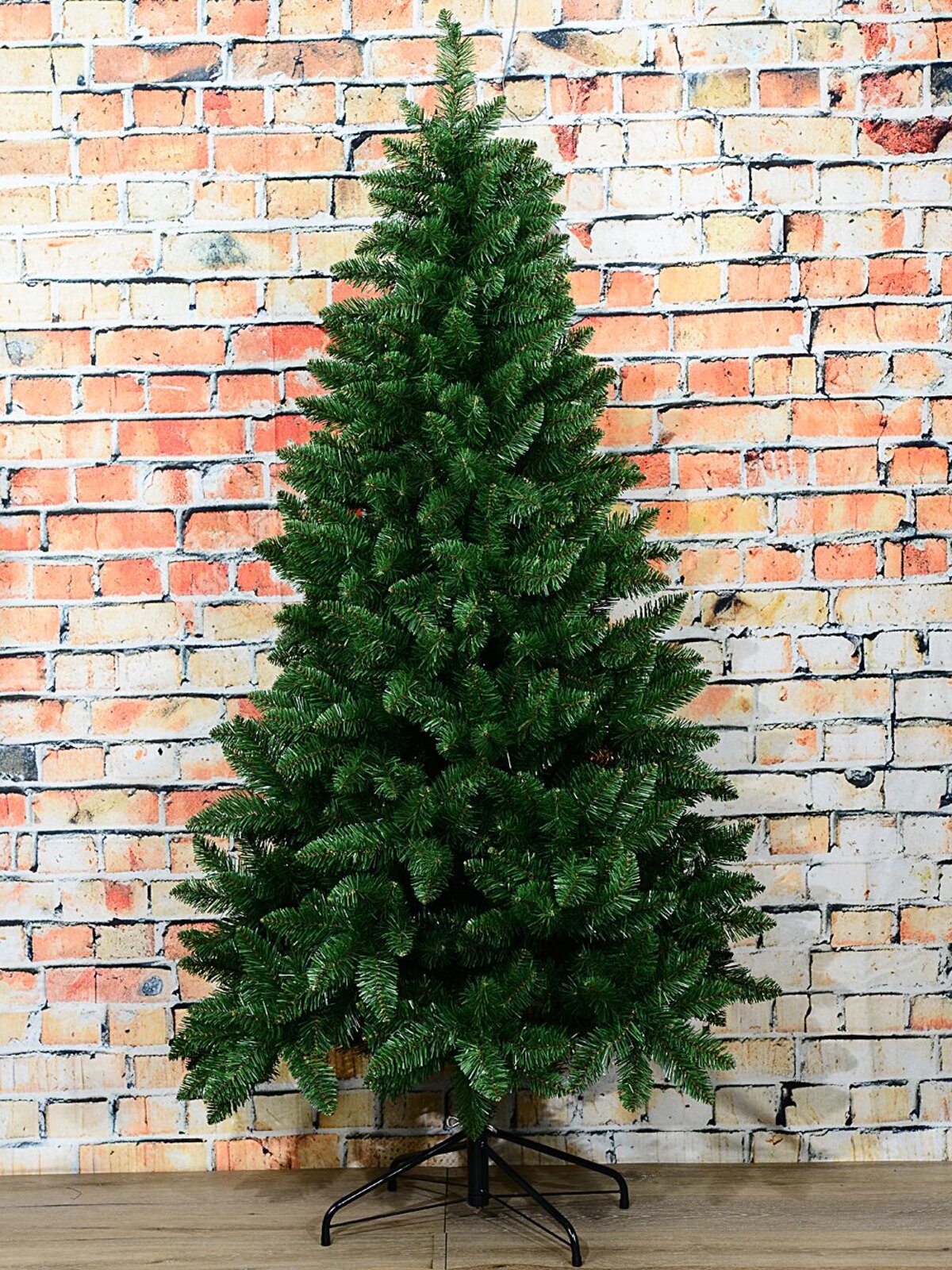 1.8m Norwegian Rjukan Fir Christmas Tree | 694 Tips & Hinged Branches — image 2