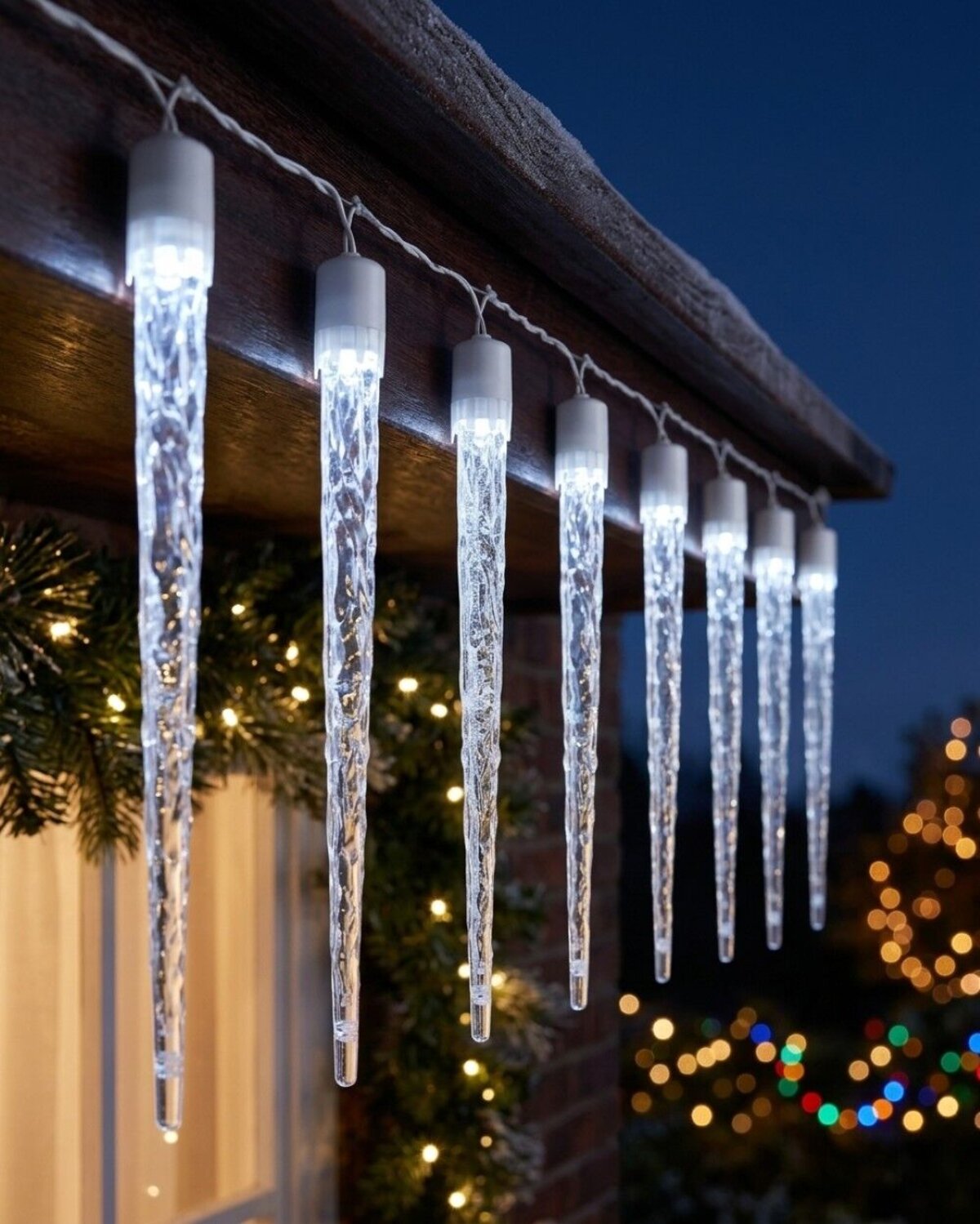 24x Natural Look Glacier Icicle Lights 8 Function Cool White LED | 7m — image 4