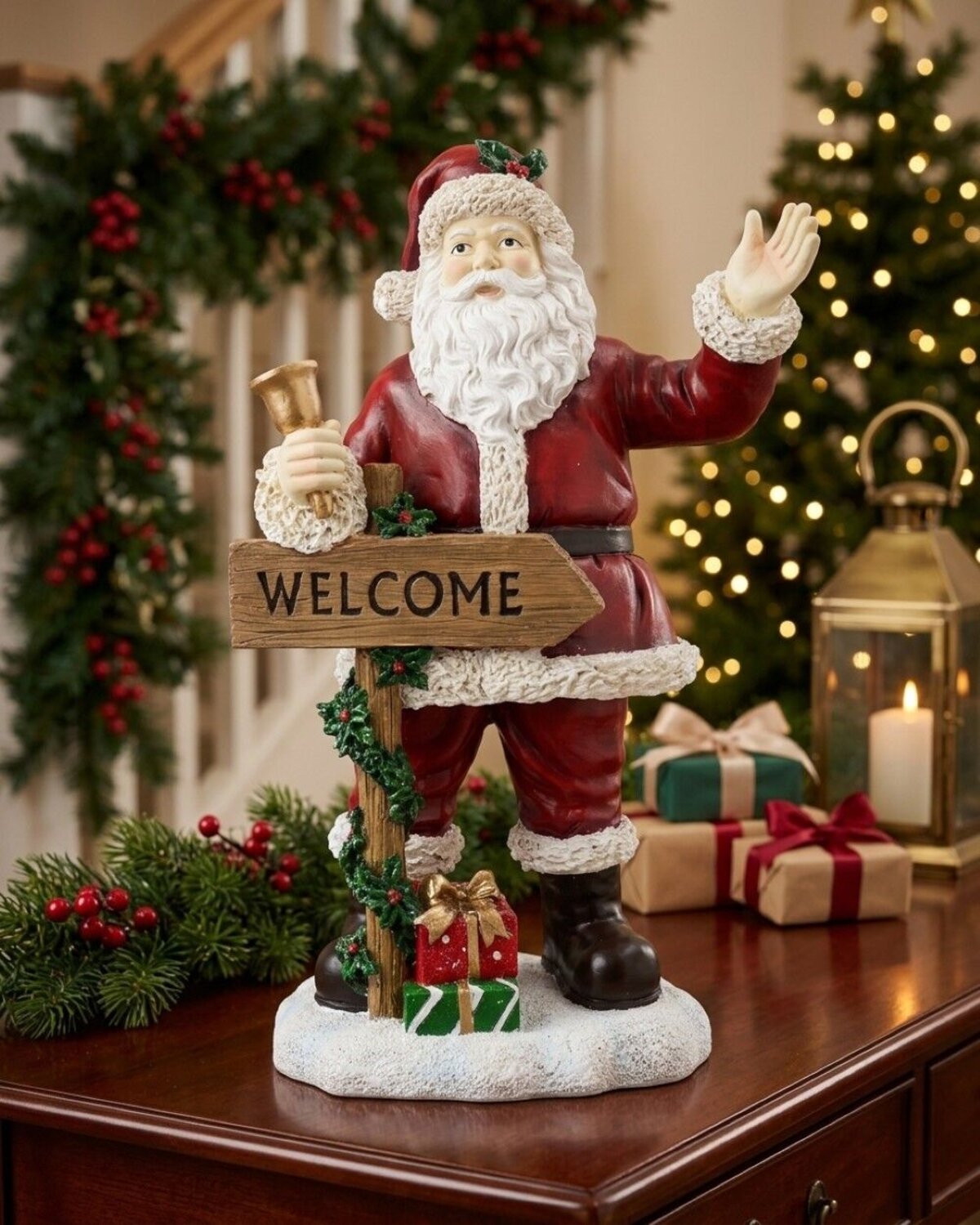 34cm Classic Santa & Welcome Signpost Christmas Resin Figurine — image 2