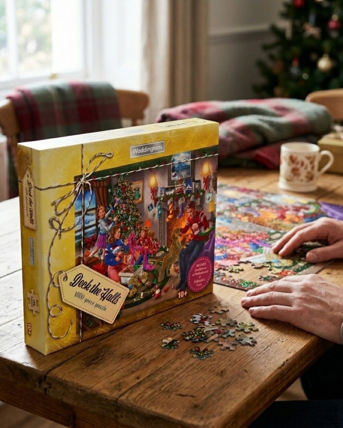 Waddingtons Of London Deck The Halls 1000 Piece Jigsaw Puzzle — image 4