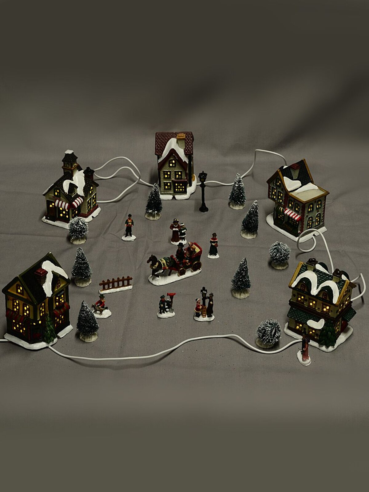 24 Piece Christmas LED Village Set With Bakery, Shop, Homes & Townsfolk — image 4