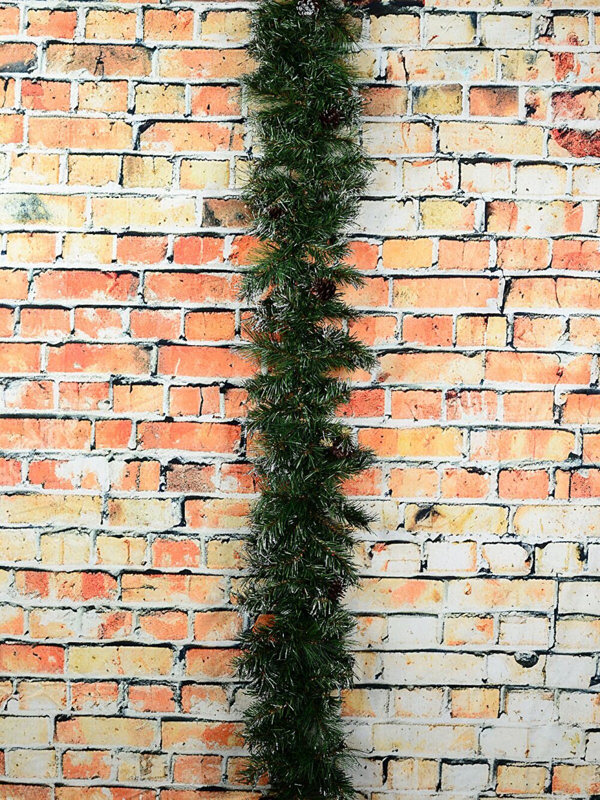 2.7m Silver Glitter Pine Cone Christmas Garland | 180 Tips — image 5