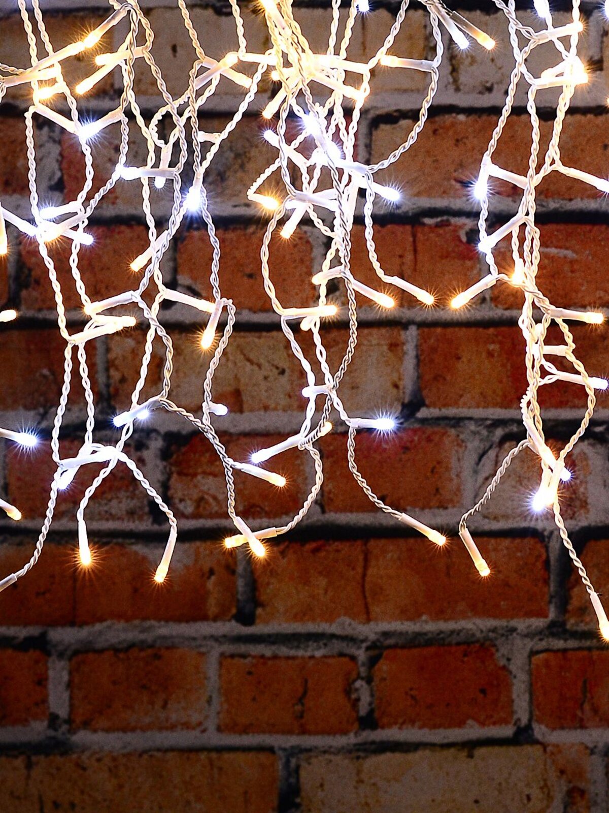 420 Warm & Cool White LED Icicle Lights 8 Function With Memory Hold | 10m — image 2