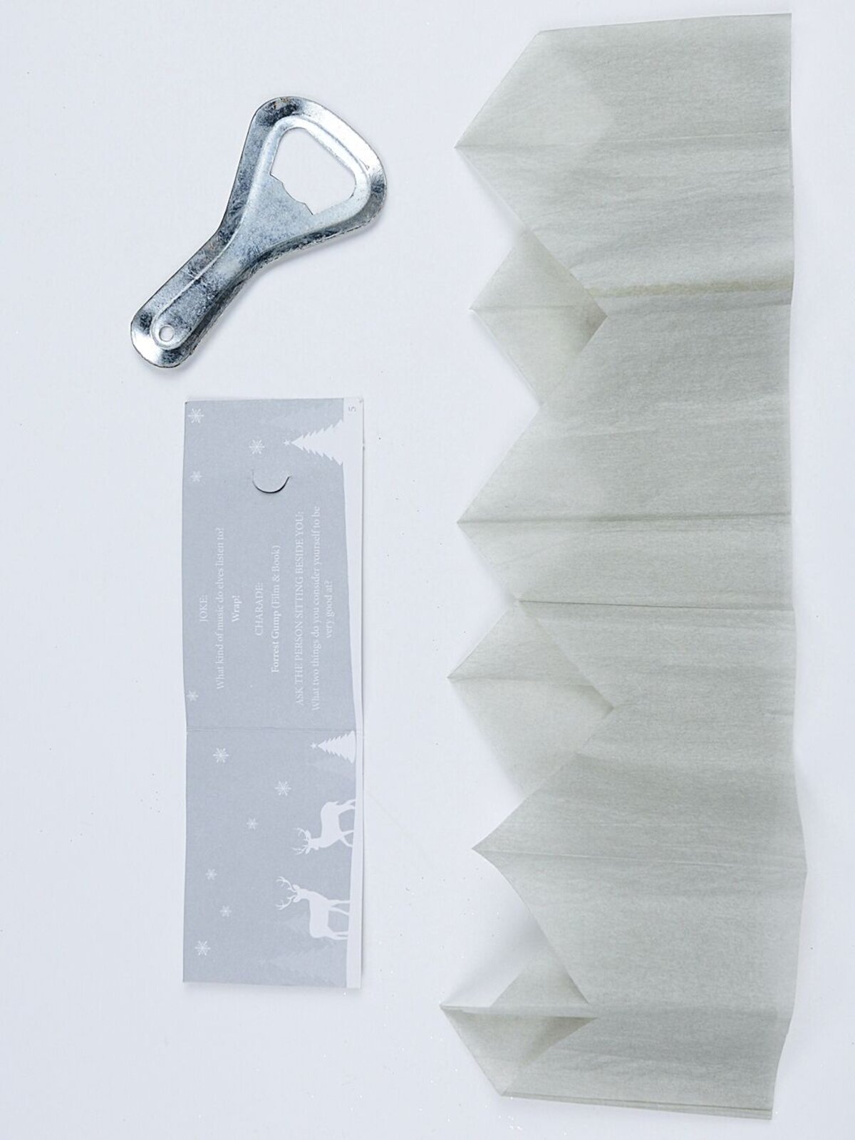 6 x 32cm White With Silver Stars Rectangular Prism Christmas Cracker Bon Bons — image 3