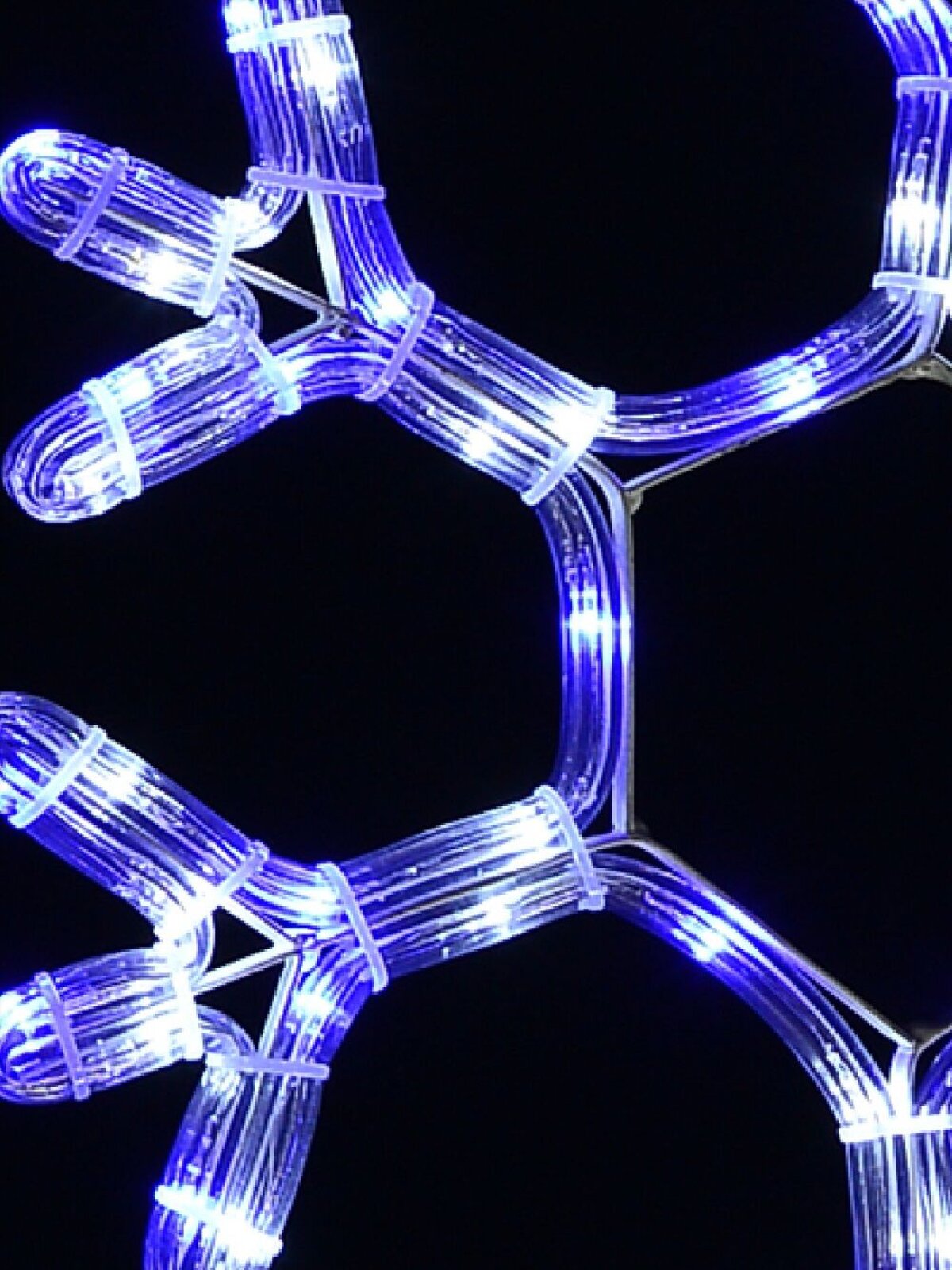 Blue & Cool White LED Branched Star Snowflakes Rope Light Silhouette - 2.5m — image 4