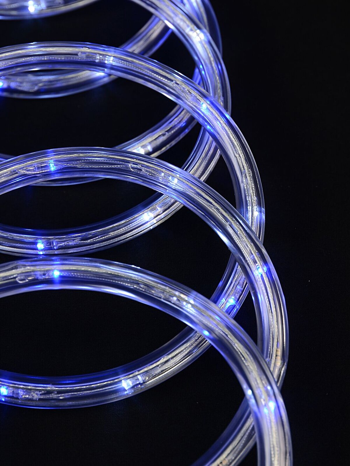 Blue & Cool White LED Outdoor Christmas Rope Light - 30m — image 5