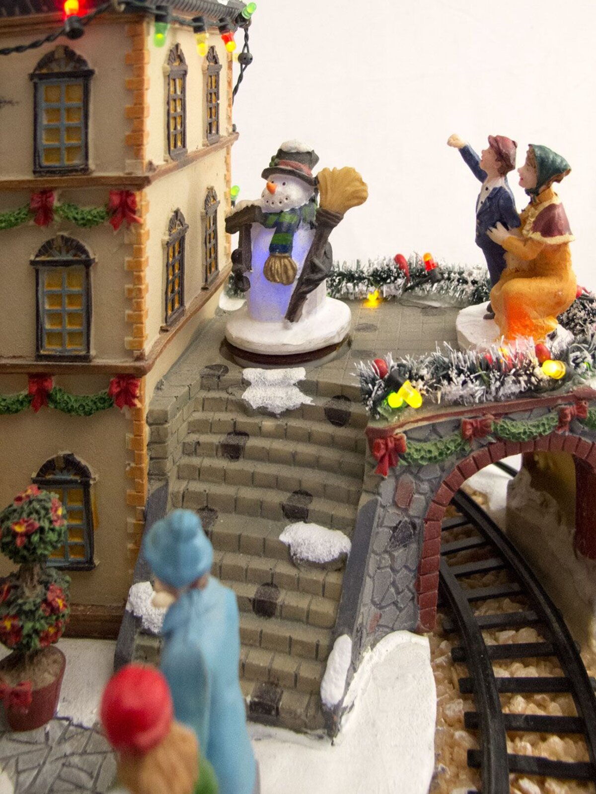 Illuminated, Animated & Musical Grand Station Village Scene Ornament - 40cm — image 6