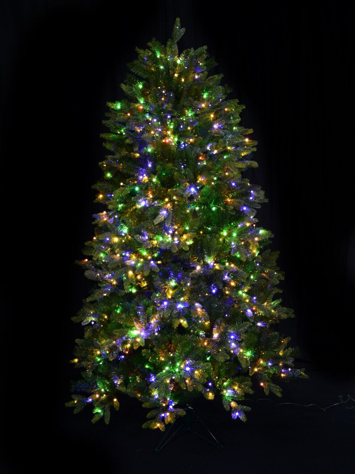 Magic Night Pre-lit Christmas Tree With Dual 1160 LED Lights & 1042 Tips - 1.8m — image 3