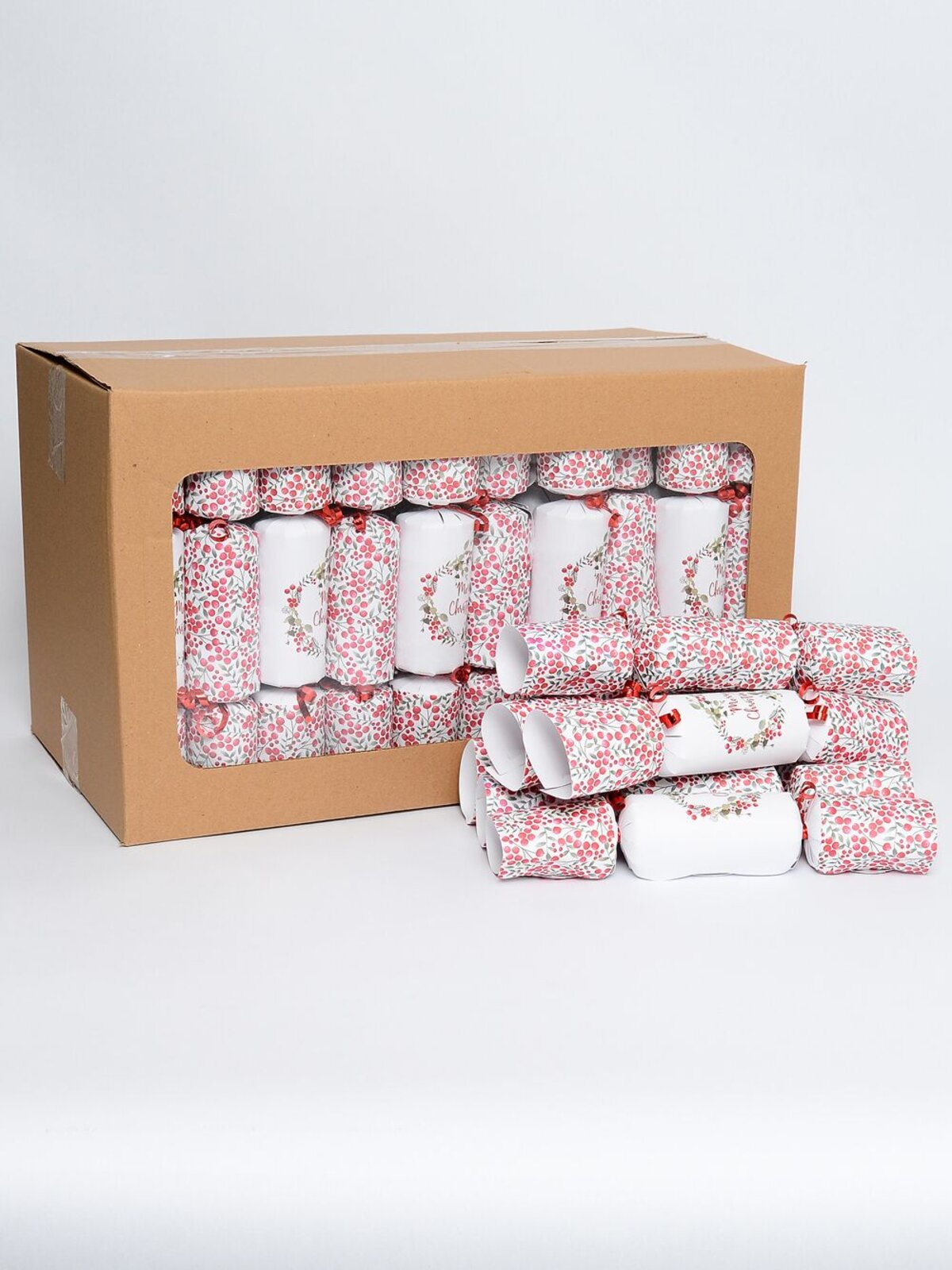 Merry Christmas Wreath & Berry Vine Christmas Cracker Bon Bons - 50 x 30cm — image 2