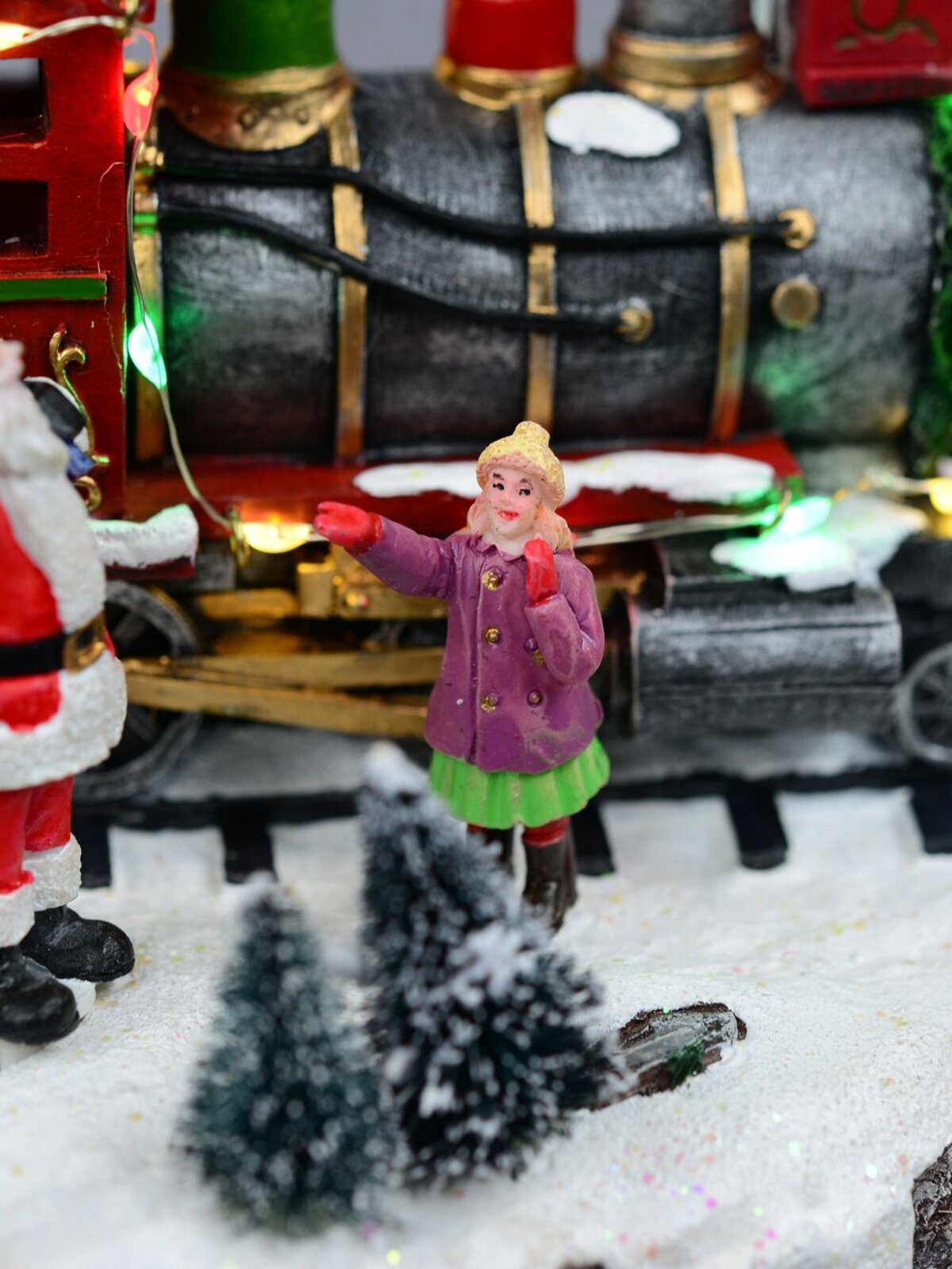 Santa Express Delivery Locomotive Train Christmas Village Scene - 28cm — image 6