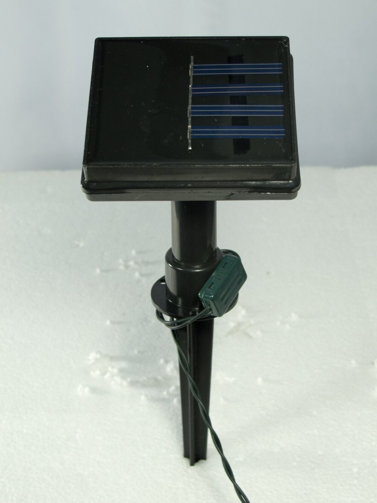 Santa Stop Here LED Blow Mould Solar Stake Light - 80cm — image 4