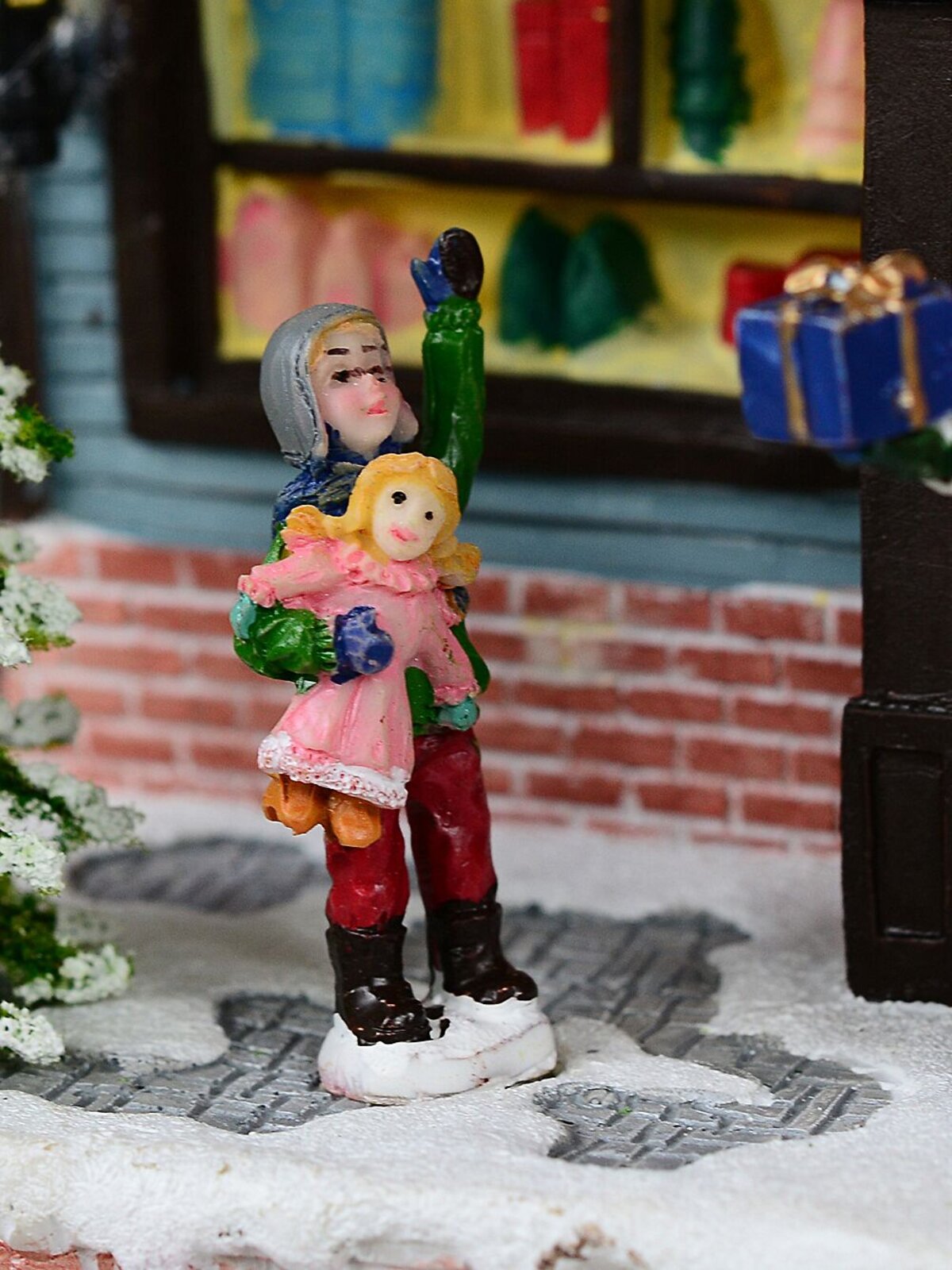 Santa Visiting Family Home With Mum & Kids Christmas Village Scene - 24cm — image 4