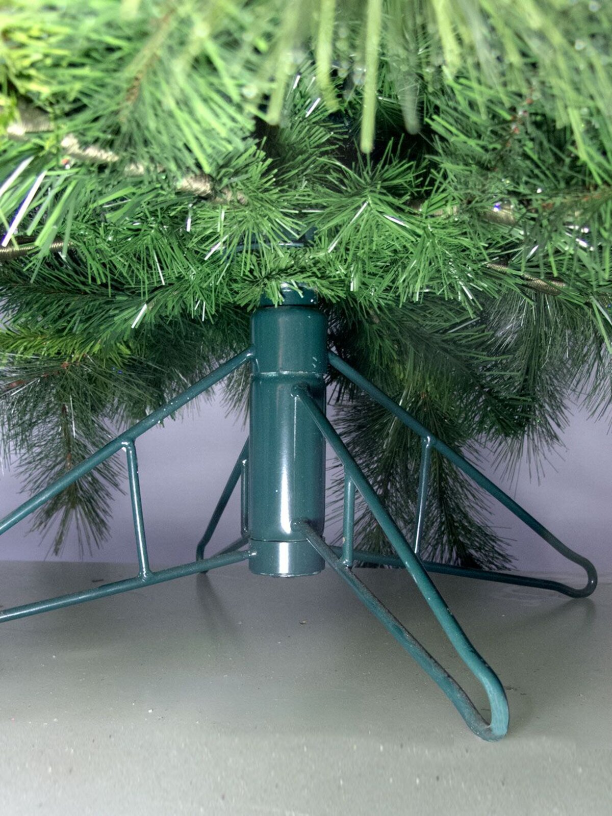 Siberian Cedar Pine Christmas Tree With 797 Tips - 1.8m — image 4