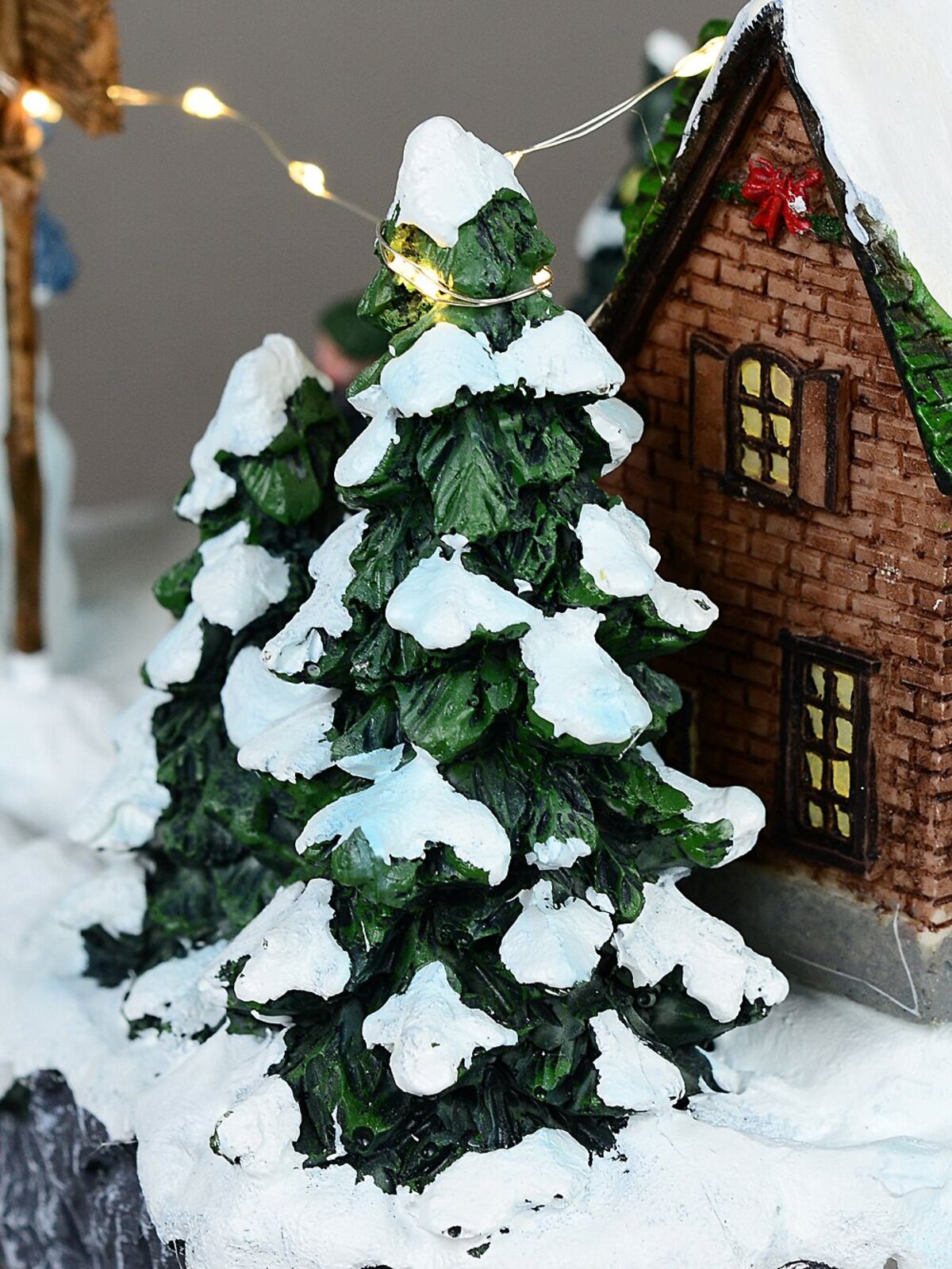 Snow Day! Skating Around A Frozen Pond Christmas Village Scene - 26cm — image 8