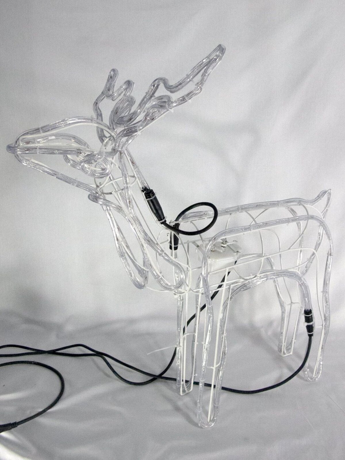 Warm White LED 3D Standing Buck Rope Light Display - 76cm — image 5