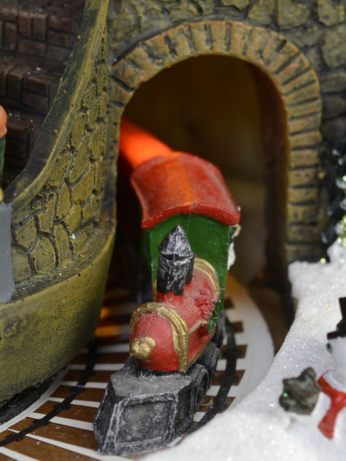 Winter Christmas Village & Train Station Scene with Animation & Lights - 23cm — image 4