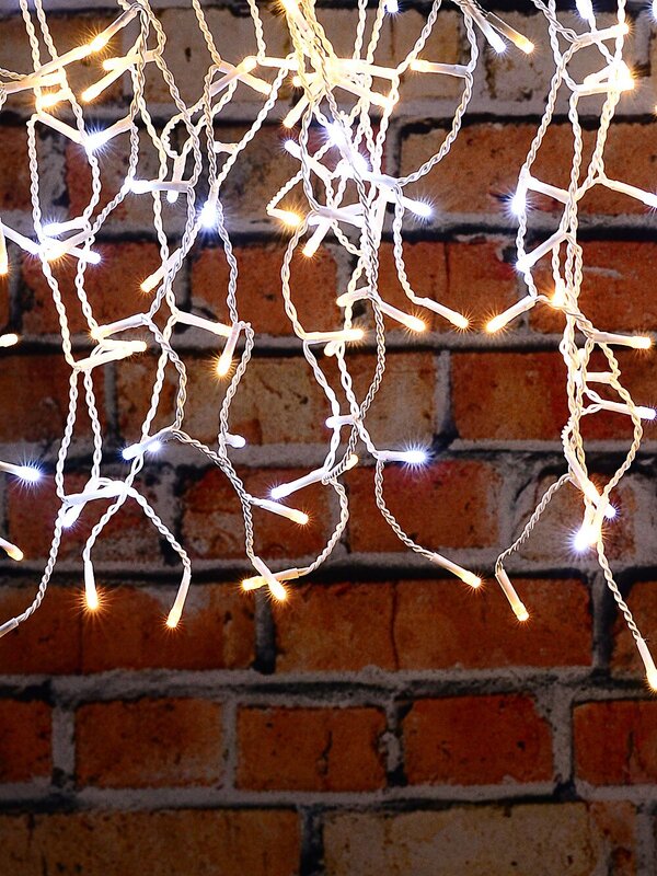 1008 Warm & Cool White LED Icicle Lights 8 Function With Memory Hold | 50m — image 2