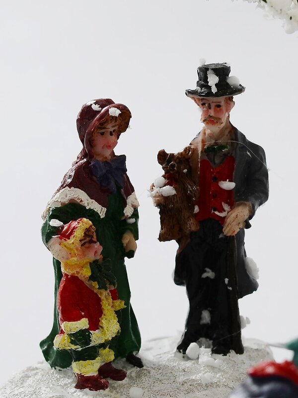 18cm Family Fun In Snow With LEDs In Tree Battery Christmas Village Scene — image 4
