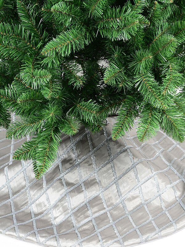 1m Silver Silk & Metallic Tinsel Ribbon Lattice Christmas Tree Skirt — image 5