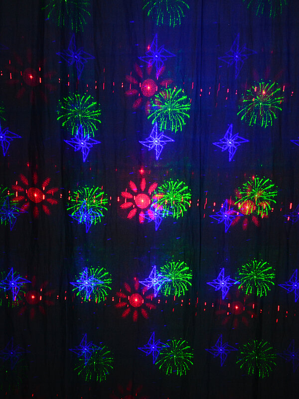 Red Green & Blue Multi Pattern LED Christmas Garden Laser Light | 17m x 15m — image 5