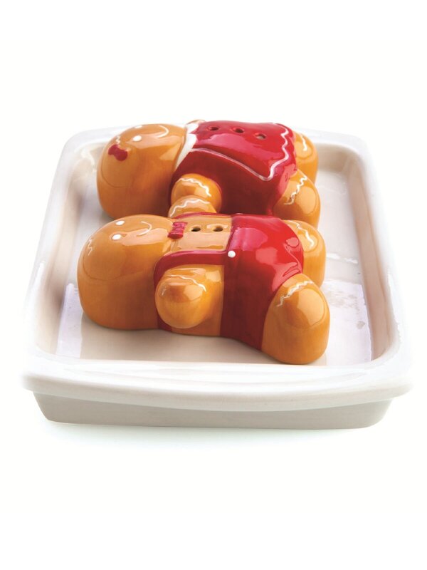 3 Piece Ceramic Gingerbread Couple Salt & Pepper Shaker Set — image 4