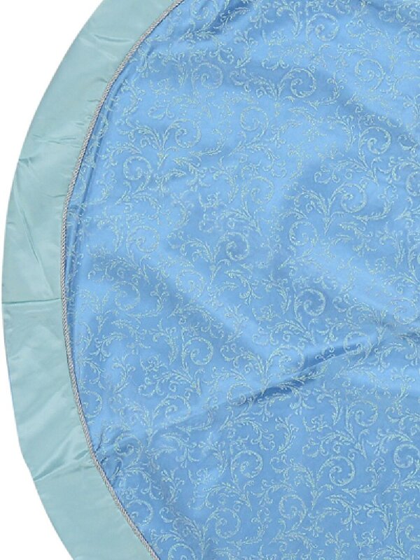 Blue & Silver Filigree Pattern With Border Christmas Tree Skirt - 1.2m — image 2
