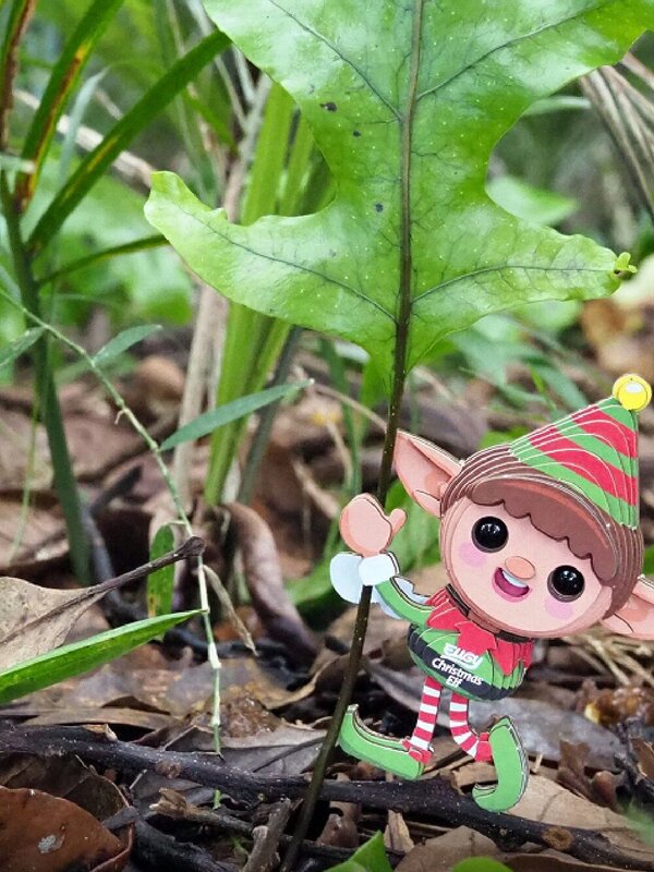 Eugy 3D Christmas Elf Puzzle #82 | Eco-Friendly DIY Model Kit — image 2