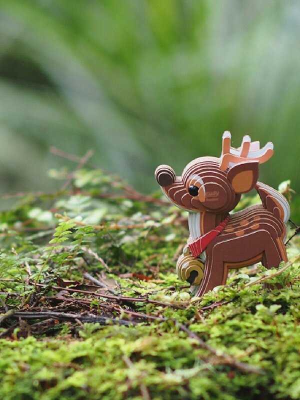 Eugy Cute Little Reindeer 3D Cardboard Model Kit Christmas Puzzle - #54 — image 7