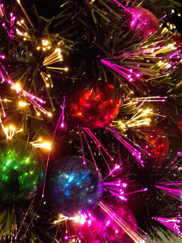 Fibre Optic Trees - With Bauble Decorations - 1.2m — image 4