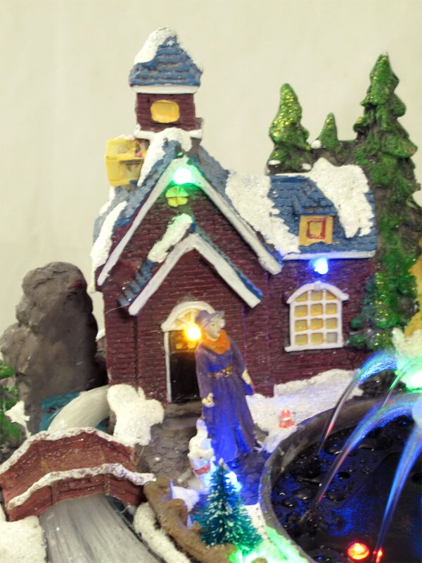 Illuminated & Animated Town Scene With Water Fountain Ornament - 27cm — image 6