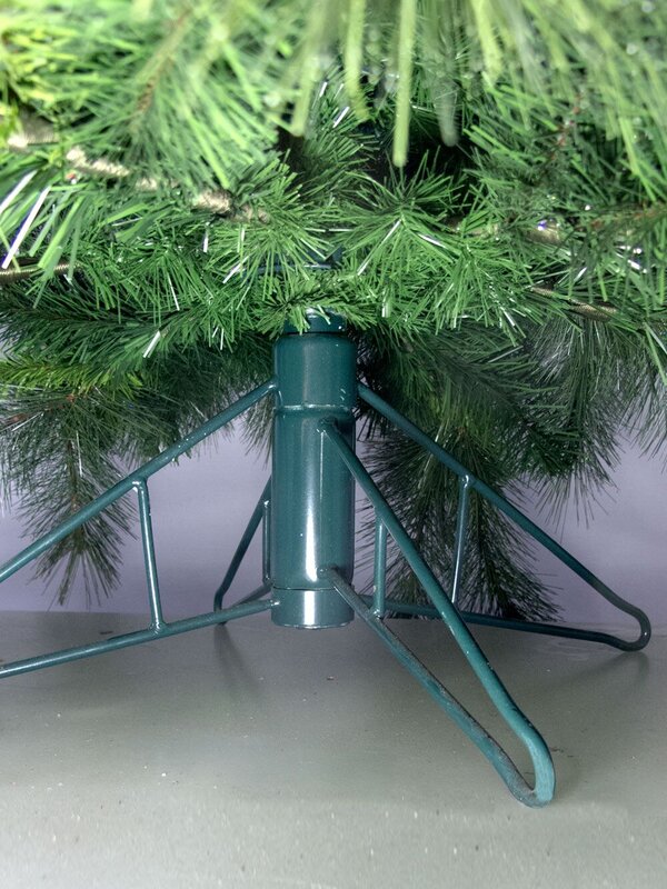 Siberian Cedar Pine Christmas Tree With 1174 Tips - 2.3m — image 4