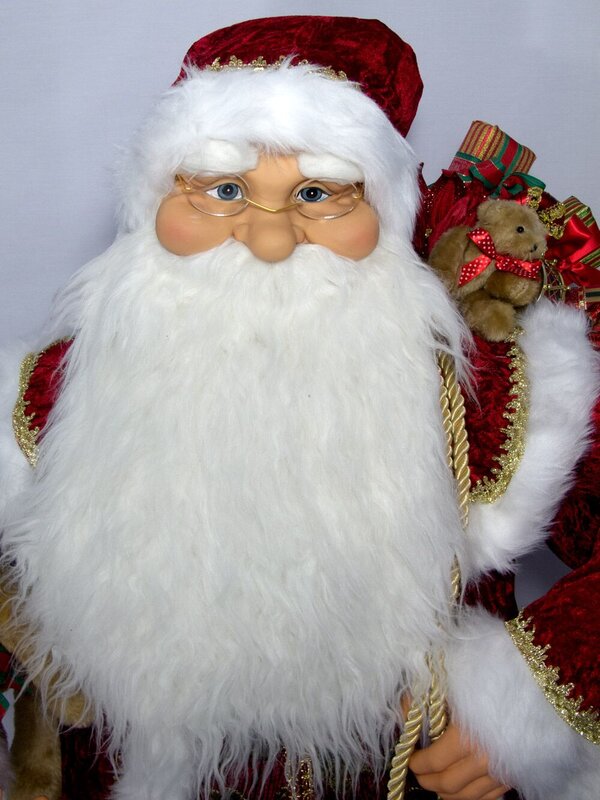 Singing & Dancing Santa With Teddy & Gifts - 1.5m — image 4