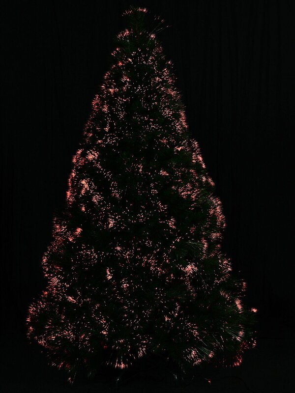 The Majestic Aurora Fibre Optic Christmas Tree With 612 Pine Needle Tips - 1.8m — image 3