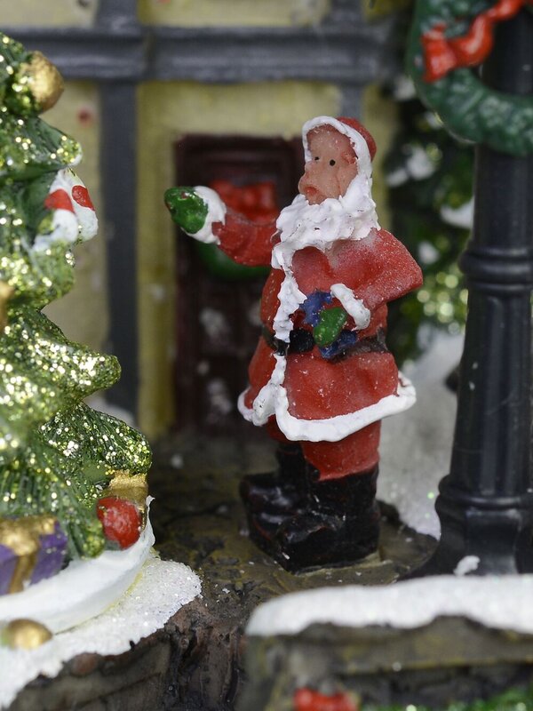 Winter Christmas Village & Train Station Scene with Animation & Lights - 23cm — image 9