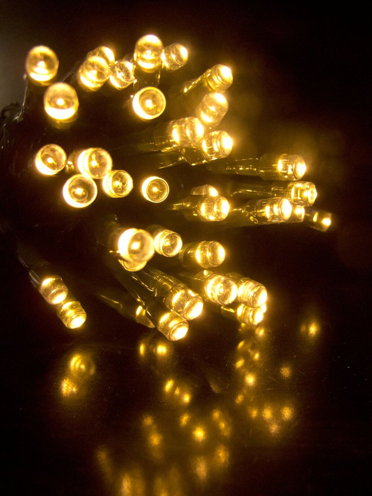 40 Warm White Lighting Connect LED String Light - 4m