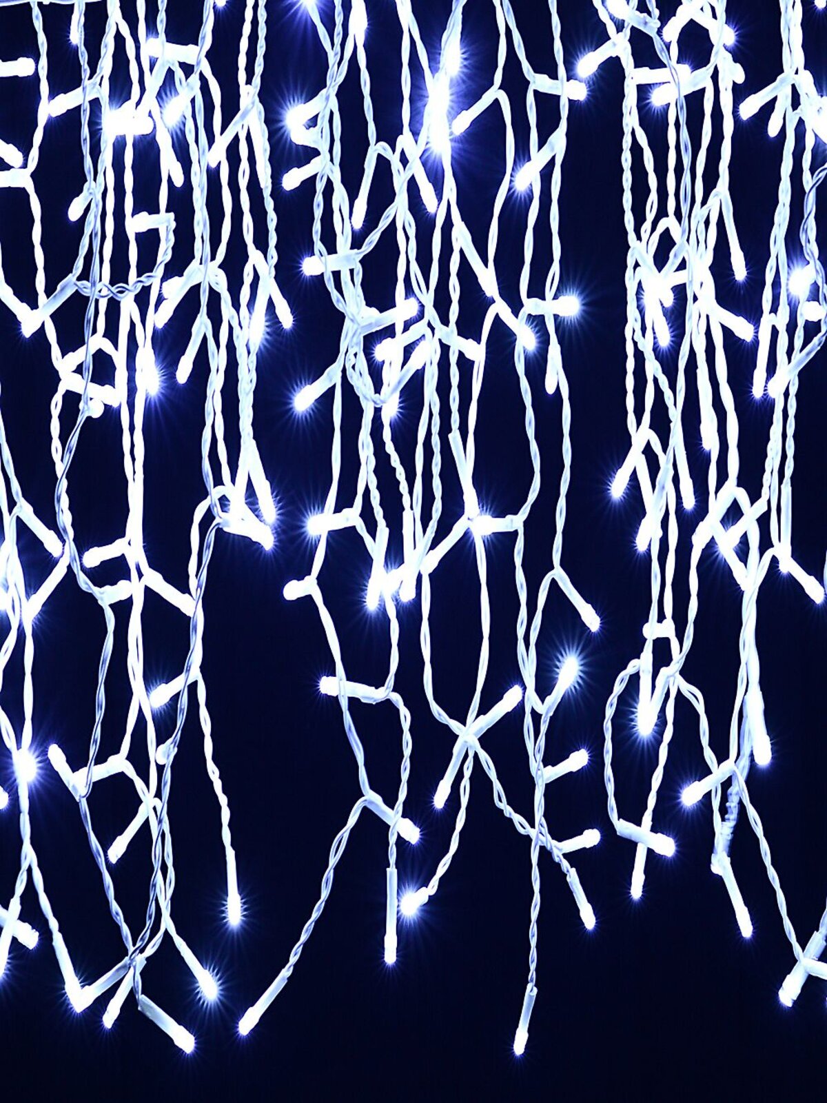 420 Cool White LED Icicle Lights 8 Function With Memory Hold | 10m