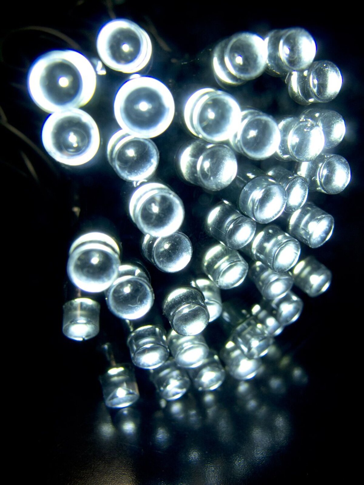 80 Cool White LED String Light - 8m