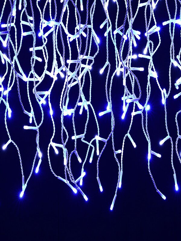 1008 Blue & Cool White LED Icicle Lights 8 Function With Memory Hold | 35m