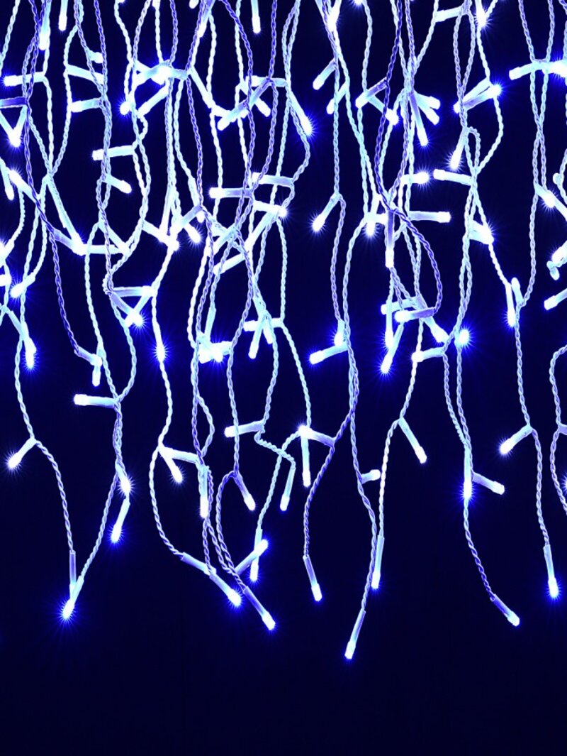 1660 Blue & Cool White LED Icicle String Lights 8 Function With Timer | 50m