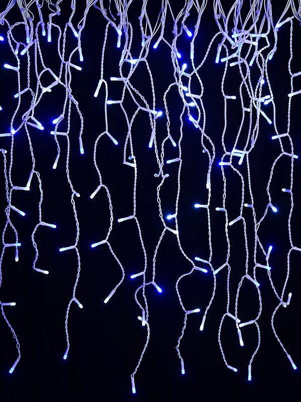 1000 Blue & Cool White LED Icicle String Lights 8 Function With Timer | 30m