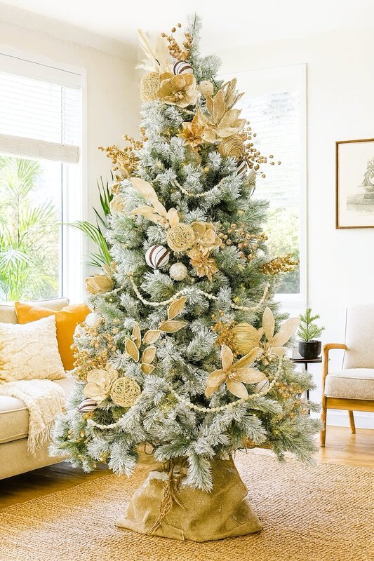 Scandi Decorated Tree